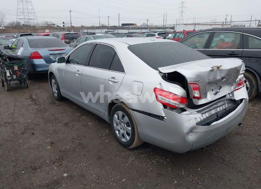 Photo 3 of 2010 Toyota Camry LE (VIN 4T1BF3EK4AU072621)