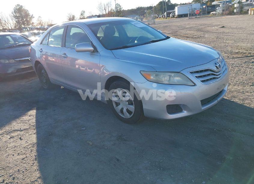 2010 Toyota Camry LE (VIN 4T1BF3EK4AU074577) main photo