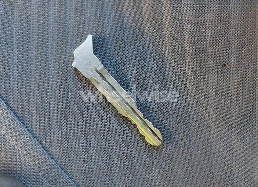 Photo 11 of 2010 Toyota Camry LE (VIN 4T1BF3EK4AU074577)