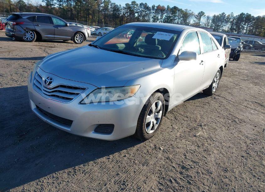 Photo 2 of 2010 Toyota Camry LE (VIN 4T1BF3EK4AU074577)