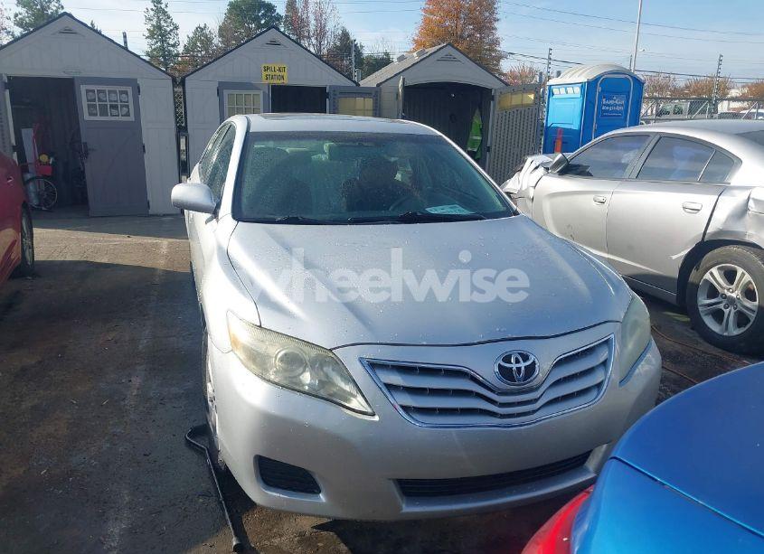 Photo 12 of 2010 Toyota Camry LE (VIN 4T1BF3EK4AU085904)