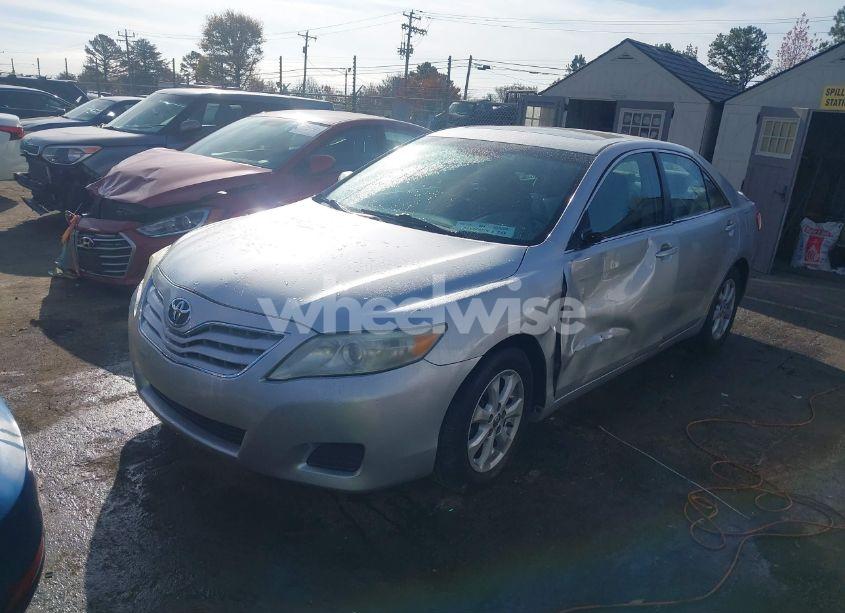 Photo 2 of 2010 Toyota Camry LE (VIN 4T1BF3EK4AU085904)