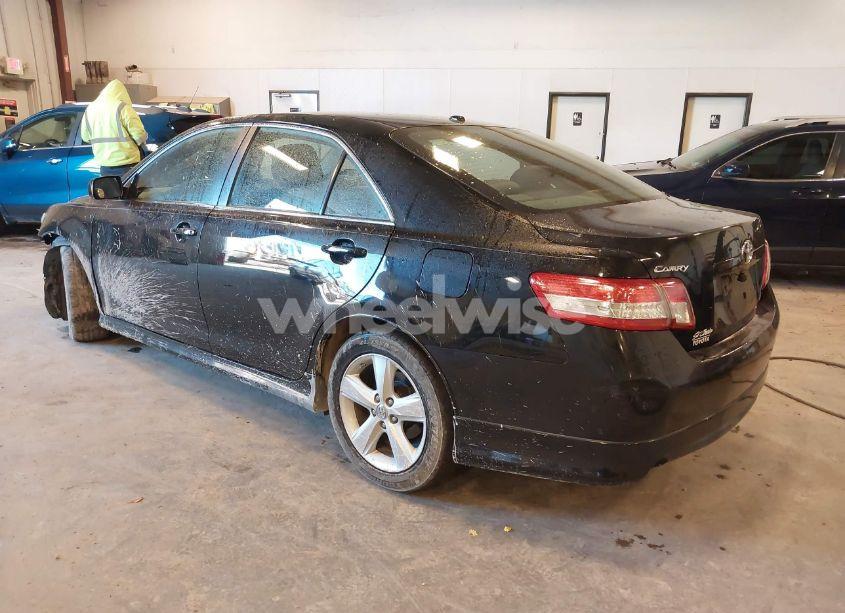 Photo 3 of 2010 Toyota Camry SE (VIN 4T1BF3EK4AU094750)