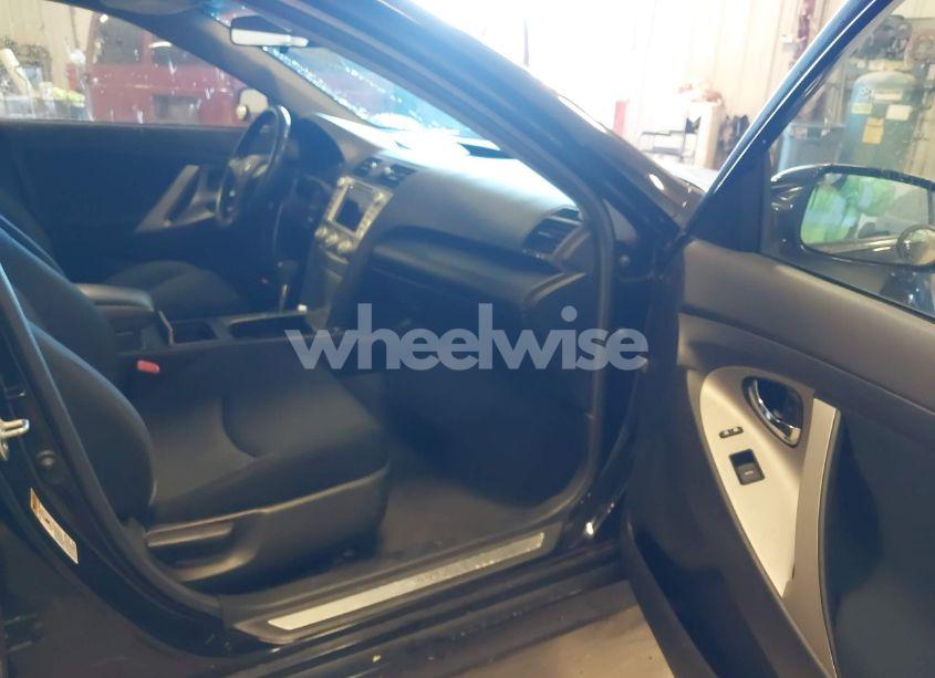 Photo 5 of 2010 Toyota Camry SE (VIN 4T1BF3EK4AU094750)