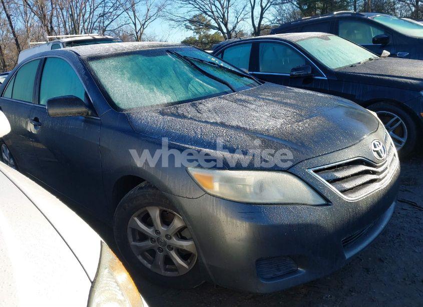 2010 Toyota Camry LE (VIN 4T1BF3EK4AU109781) main photo