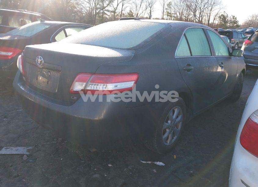 Photo 4 of 2010 Toyota Camry LE (VIN 4T1BF3EK4AU109781)