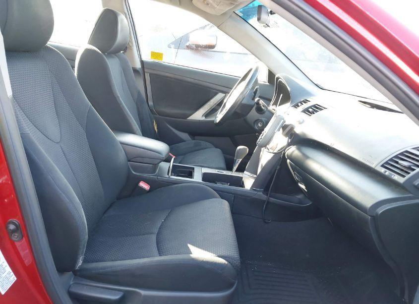 Photo 5 of 2010 Toyota Camry SE (VIN 4T1BF3EK4AU502129)