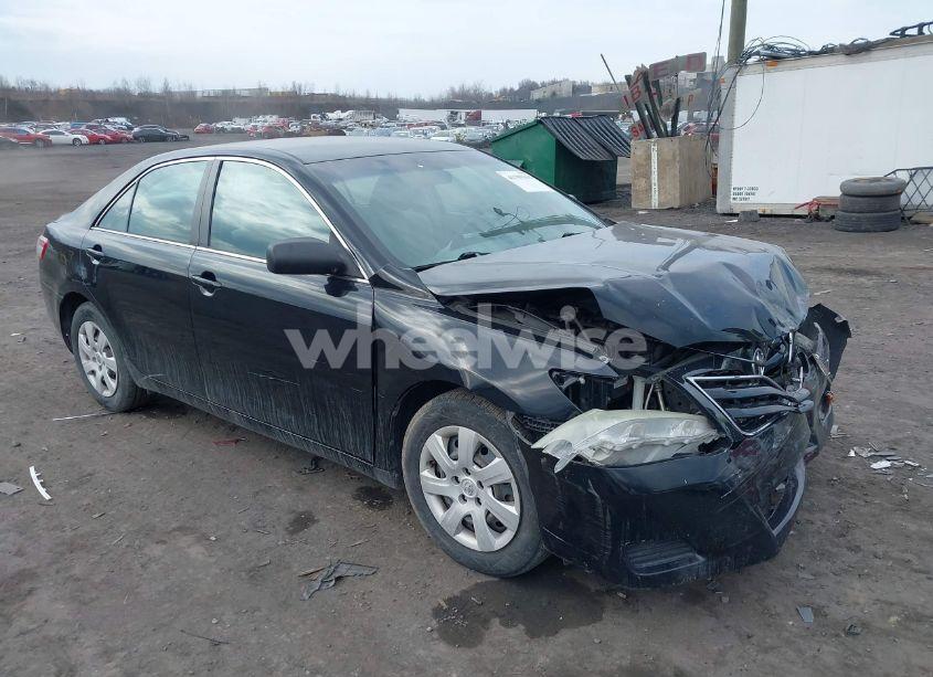 2010 Toyota Camry LE (VIN 4T1BF3EK4AU515155) main photo