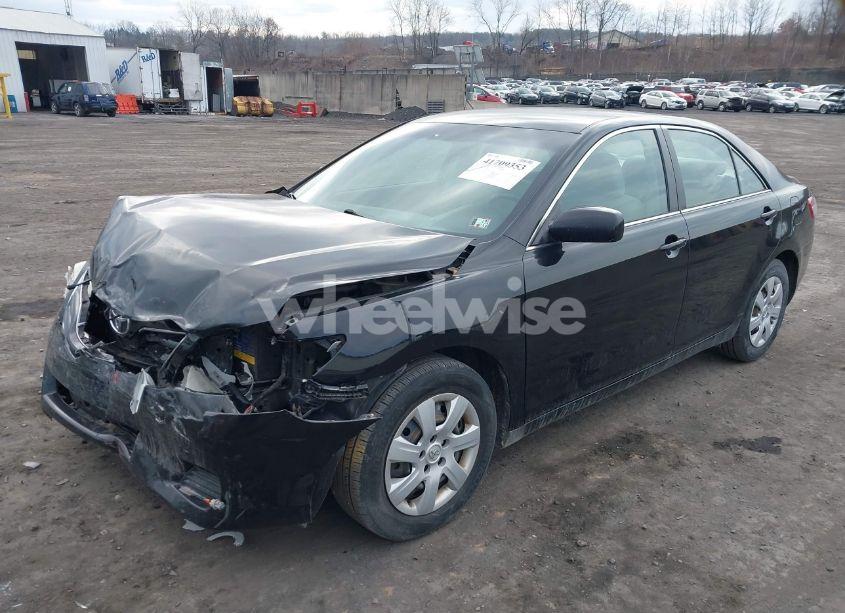 Photo 2 of 2010 Toyota Camry LE (VIN 4T1BF3EK4AU515155)