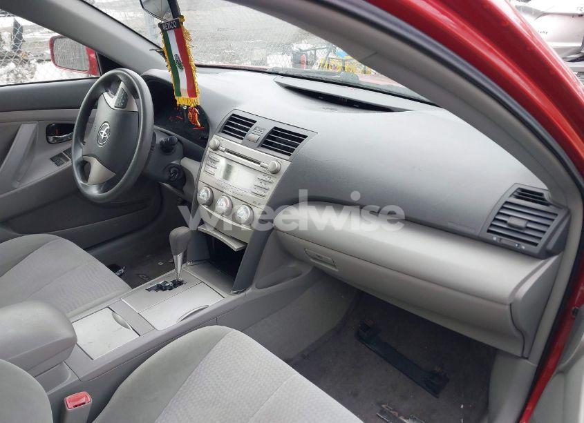 Photo 5 of 2010 Toyota Camry LE (VIN 4T1BF3EK4AU522915)