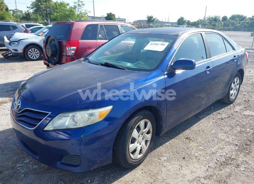 Photo 2 of 2010 Toyota Camry LE (VIN 4T1BF3EK4AU554067)
