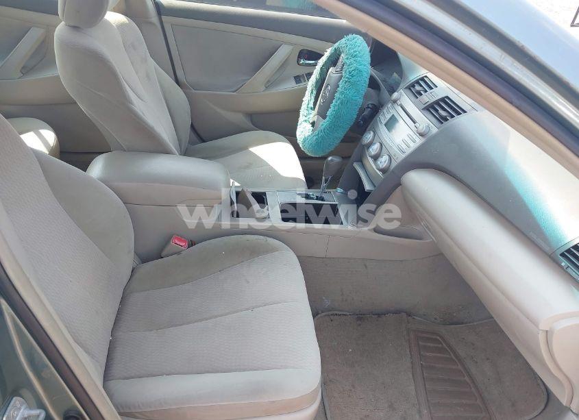 Photo 5 of 2010 Toyota Camry LE (VIN 4T1BF3EK4AU560418)