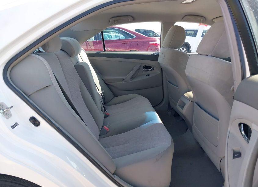 Photo 8 of 2010 Toyota Camry LE (VIN 4T1BF3EK4AU563268)