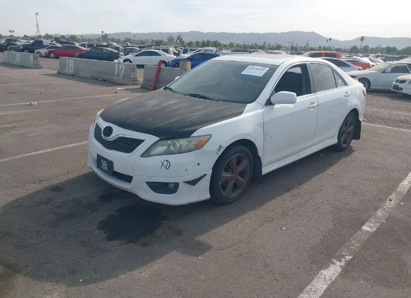 Photo 2 of 2010 Toyota Camry SE (VIN 4T1BF3EK4AU567921)