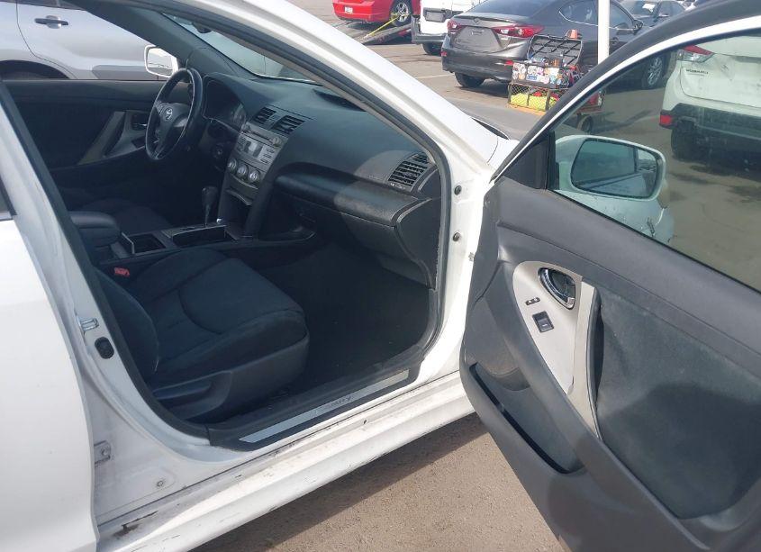 Photo 5 of 2010 Toyota Camry SE (VIN 4T1BF3EK4AU567921)