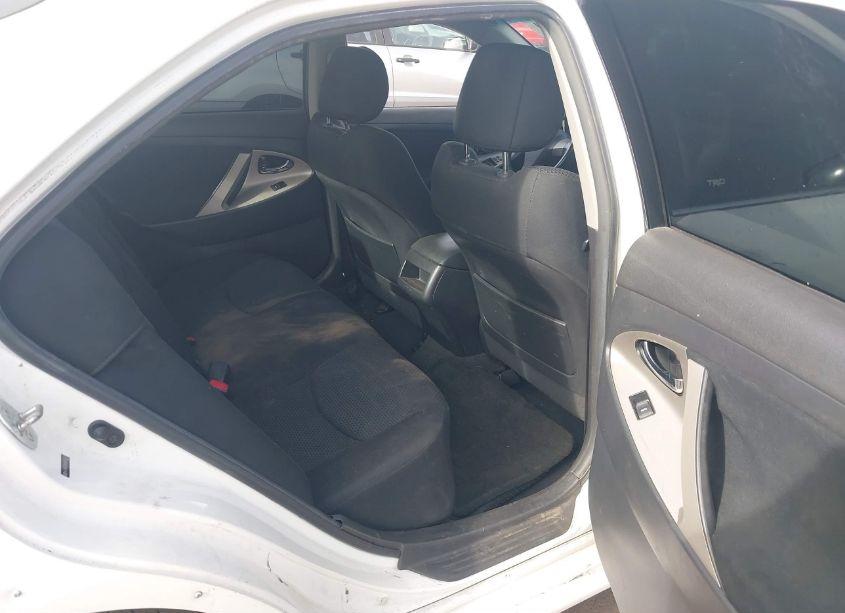 Photo 8 of 2010 Toyota Camry SE (VIN 4T1BF3EK4AU567921)