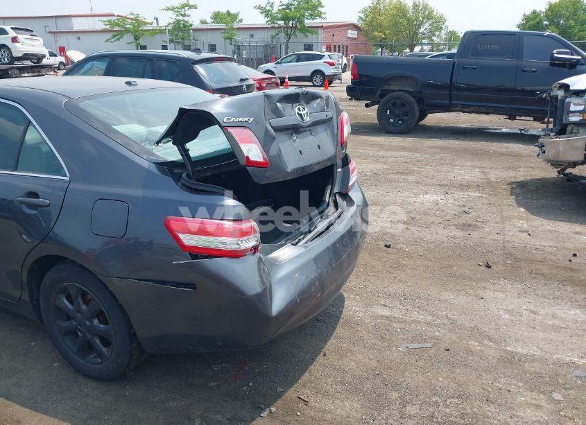 Photo 6 of 2011 Toyota Camry LE (VIN 4T1BF3EK4BU128171)