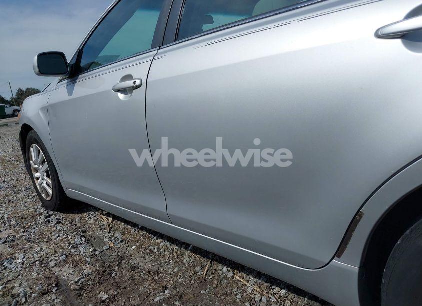 Photo 16 of 2011 Toyota Camry LE (VIN 4T1BF3EK4BU132771)