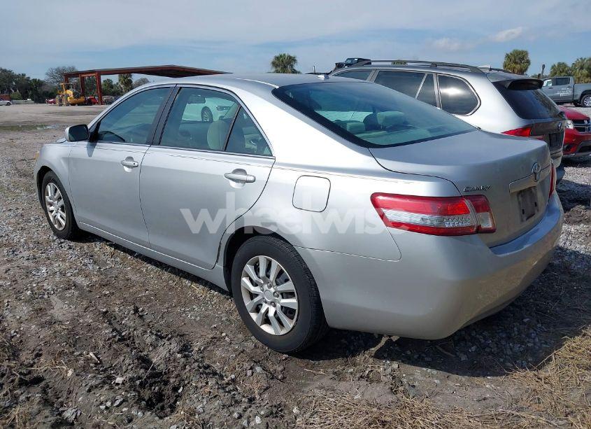 Photo 3 of 2011 Toyota Camry LE (VIN 4T1BF3EK4BU132771)