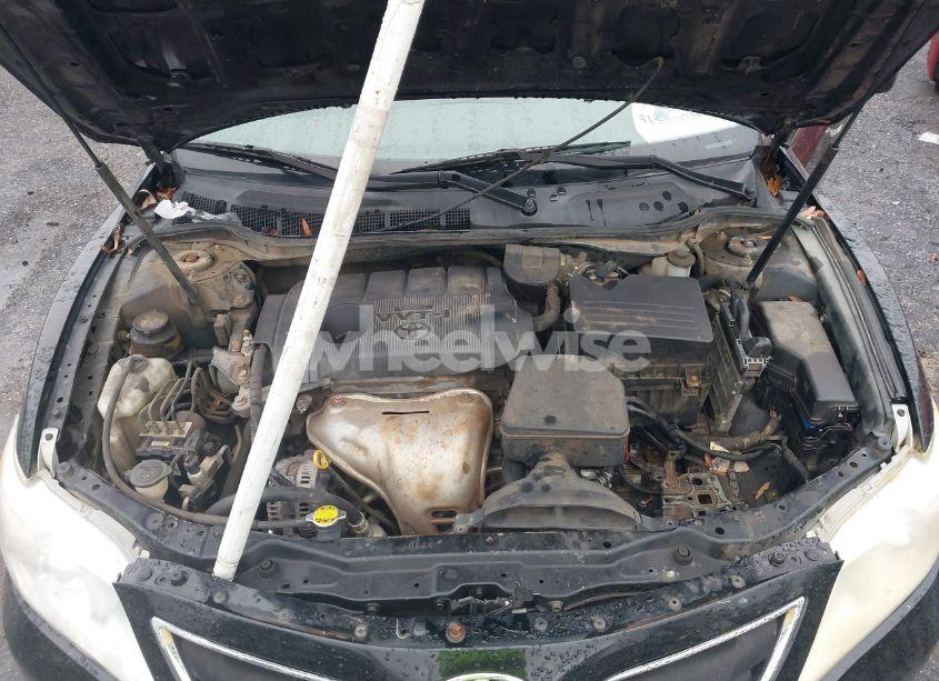 Photo 10 of 2011 Toyota Camry LE (VIN 4T1BF3EK4BU135329)