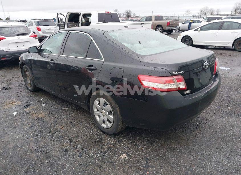 Photo 3 of 2011 Toyota Camry LE (VIN 4T1BF3EK4BU135329)