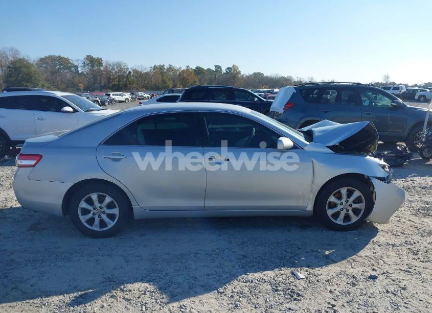 Photo 12 of 2011 Toyota Camry LE (VIN 4T1BF3EK4BU145696)