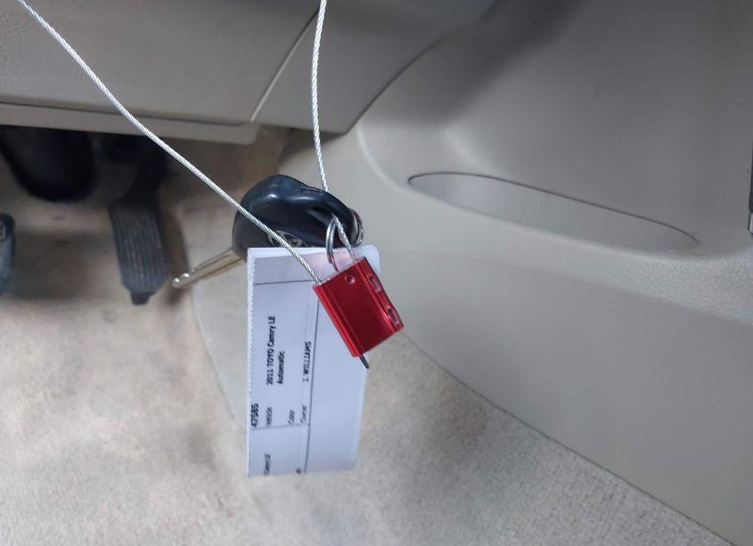 Photo 11 of 2011 Toyota Camry LE (VIN 4T1BF3EK4BU146279)