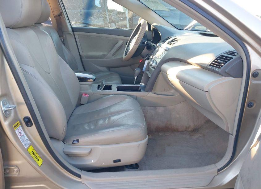Photo 5 of 2011 Toyota Camry LE (VIN 4T1BF3EK4BU146279)