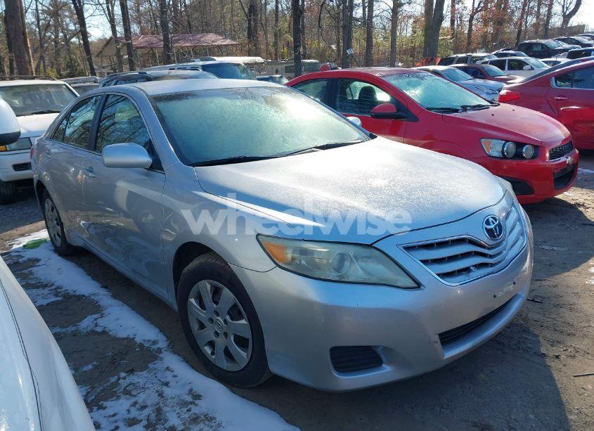 2011 Toyota Camry LE (VIN 4T1BF3EK4BU157427) main photo