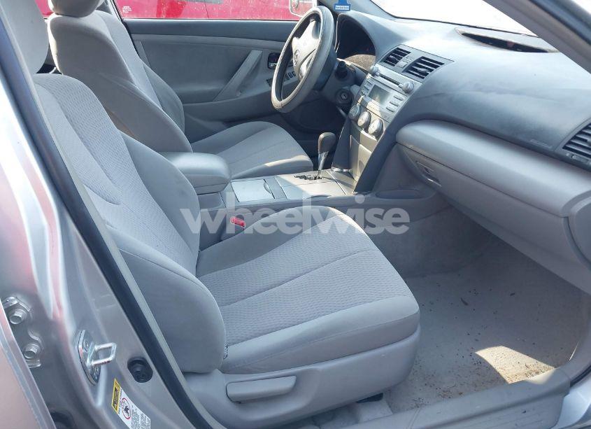 Photo 5 of 2011 Toyota Camry LE (VIN 4T1BF3EK4BU157427)