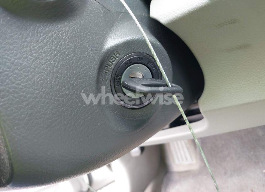 Photo 11 of 2011 Toyota Camry LE (VIN 4T1BF3EK4BU161767)