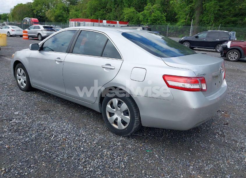 Photo 3 of 2011 Toyota Camry LE (VIN 4T1BF3EK4BU161767)