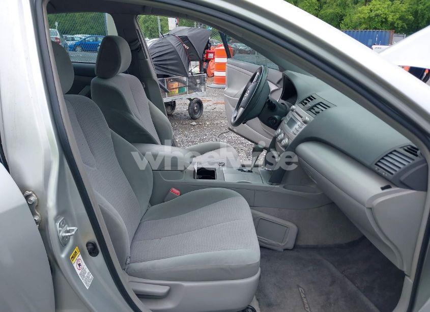 Photo 5 of 2011 Toyota Camry LE (VIN 4T1BF3EK4BU161767)