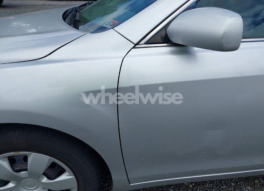 Photo 6 of 2011 Toyota Camry LE (VIN 4T1BF3EK4BU161767)