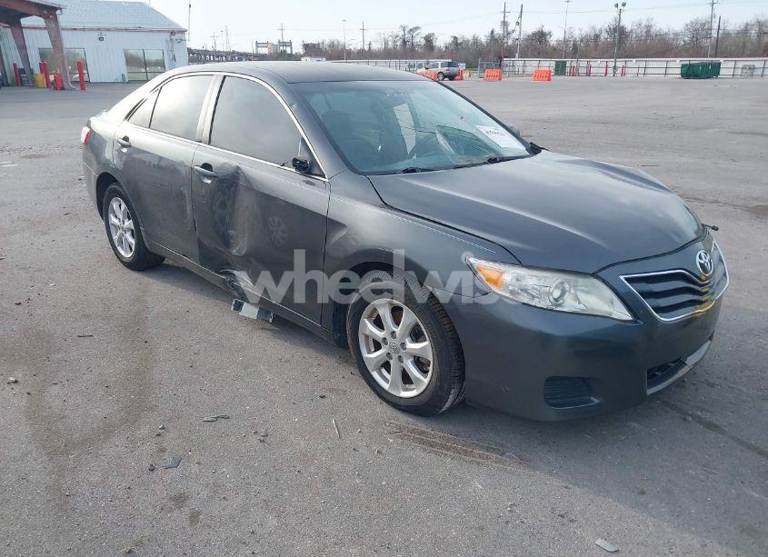2011 Toyota Camry LE (VIN 4T1BF3EK4BU177211) main photo