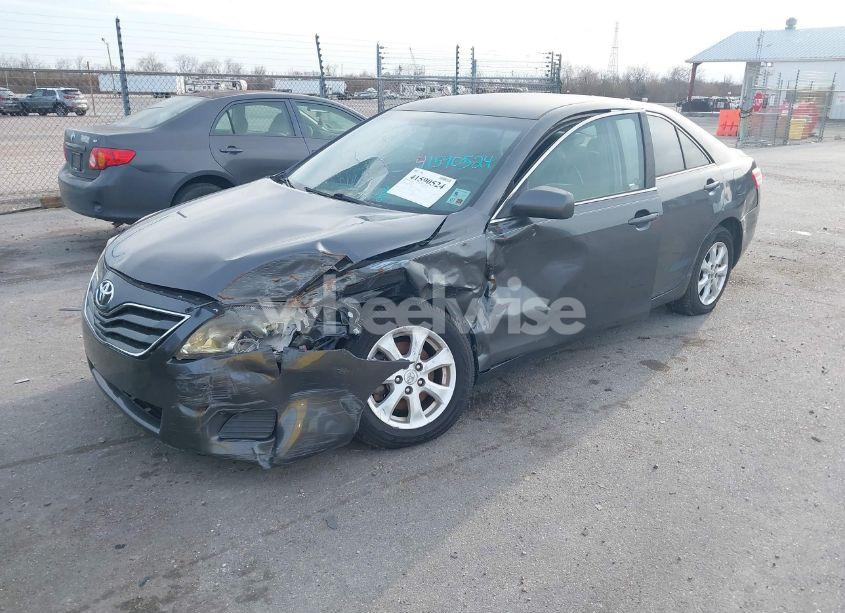 Photo 2 of 2011 Toyota Camry LE (VIN 4T1BF3EK4BU177211)