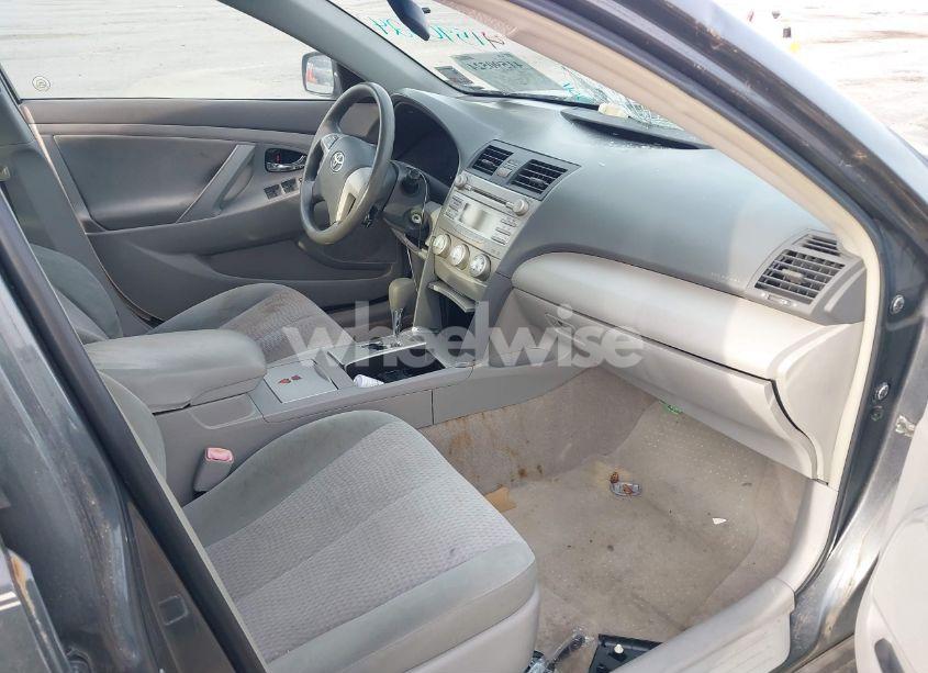 Photo 5 of 2011 Toyota Camry LE (VIN 4T1BF3EK4BU177211)