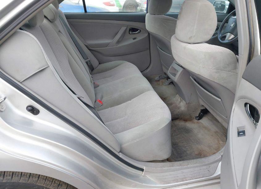 Photo 8 of 2011 Toyota Camry LE (VIN 4T1BF3EK4BU183669)