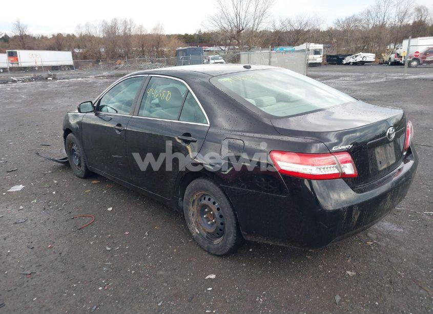 Photo 3 of 2011 Toyota Camry LE (VIN 4T1BF3EK4BU201510)