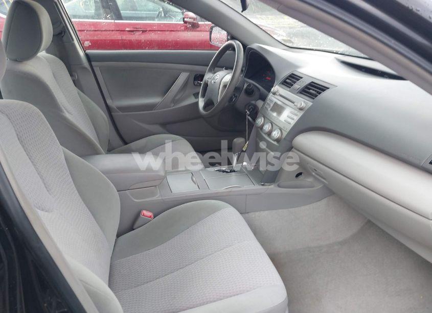 Photo 5 of 2011 Toyota Camry LE (VIN 4T1BF3EK4BU201510)