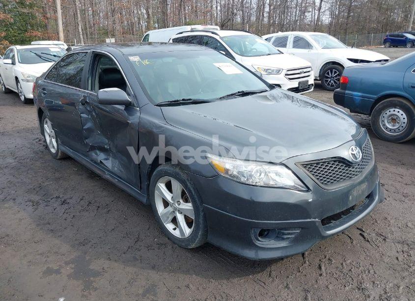 2011 Toyota Camry SE (VIN 4T1BF3EK4BU212202) main photo