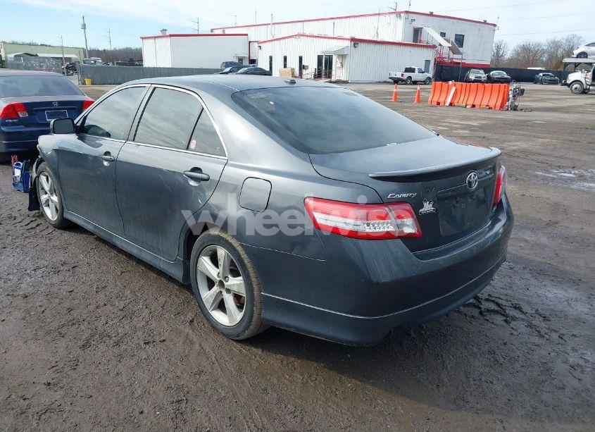 Photo 3 of 2011 Toyota Camry SE (VIN 4T1BF3EK4BU212202)