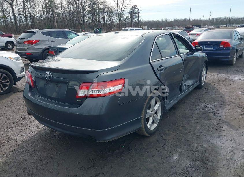 Photo 4 of 2011 Toyota Camry SE (VIN 4T1BF3EK4BU212202)