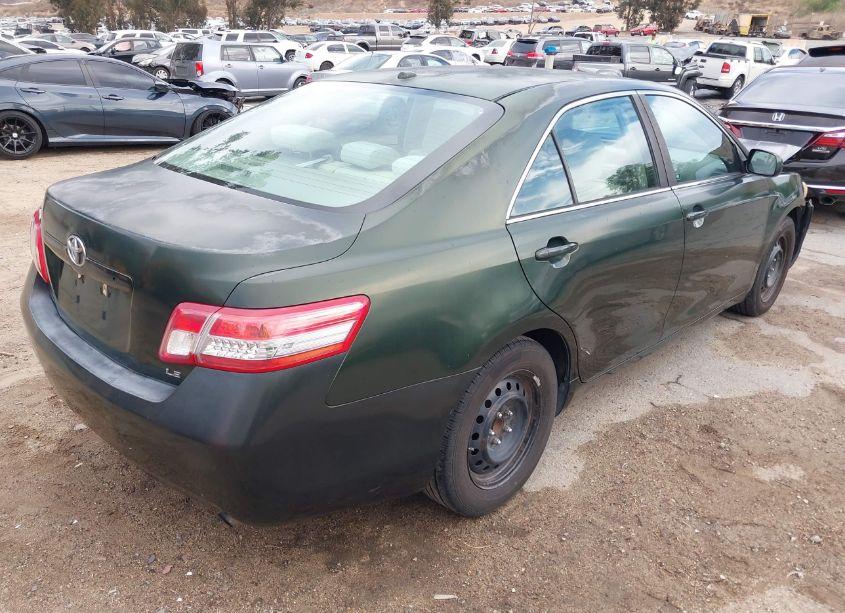 Photo 4 of 2011 Toyota Camry LE (VIN 4T1BF3EK4BU582551)