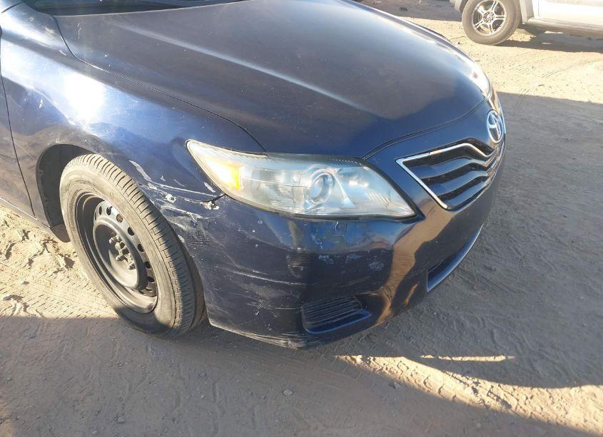 Photo 12 of 2011 Toyota Camry LE (VIN 4T1BF3EK4BU590035)