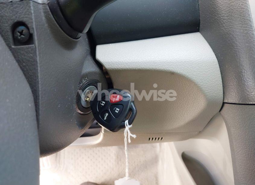 Photo 11 of 2011 Toyota Camry XLE (VIN 4T1BF3EK4BU590830)