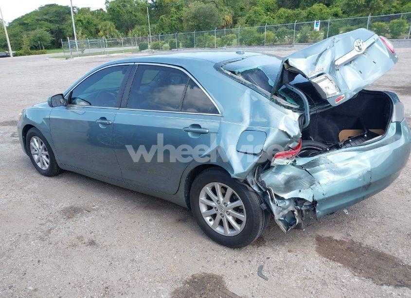 Photo 3 of 2011 Toyota Camry XLE (VIN 4T1BF3EK4BU590830)