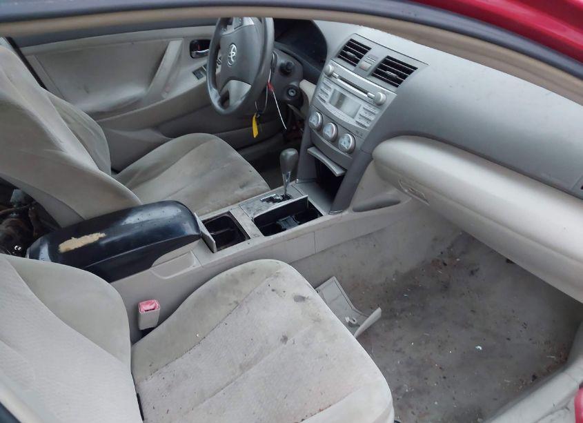 Photo 5 of 2011 Toyota Camry LE (VIN 4T1BF3EK4BU606153)