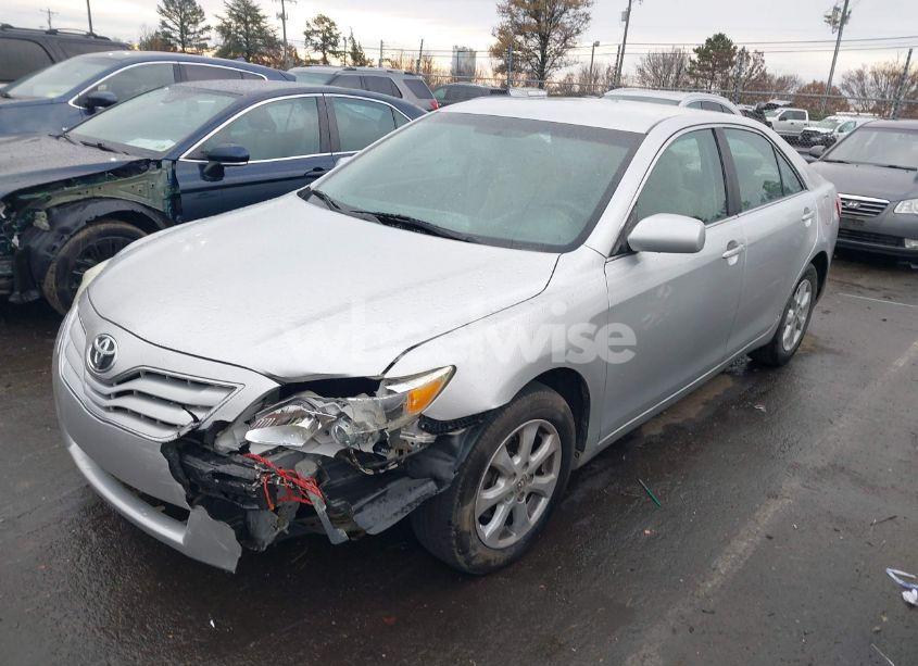 Photo 2 of 2011 Toyota Camry LE (VIN 4T1BF3EK4BU615192)