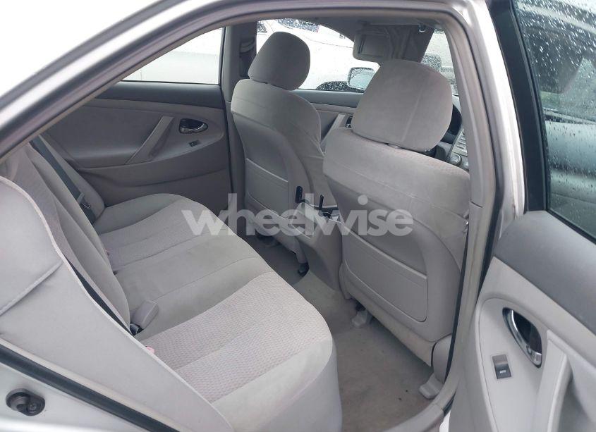 Photo 8 of 2011 Toyota Camry LE (VIN 4T1BF3EK4BU615192)